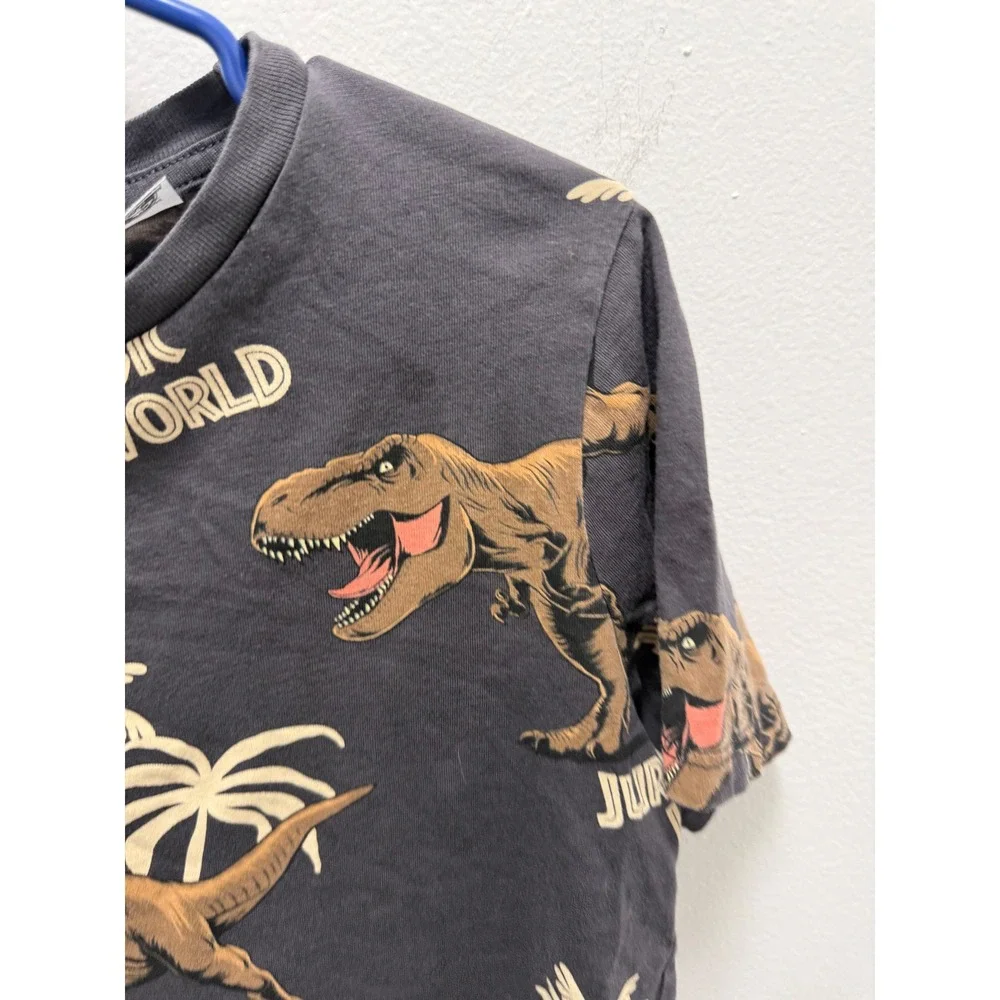 HM Jurassic World Kids T-Rex Dinosaur T-Shirt and Shorts Set Gray Size 7-8Y
